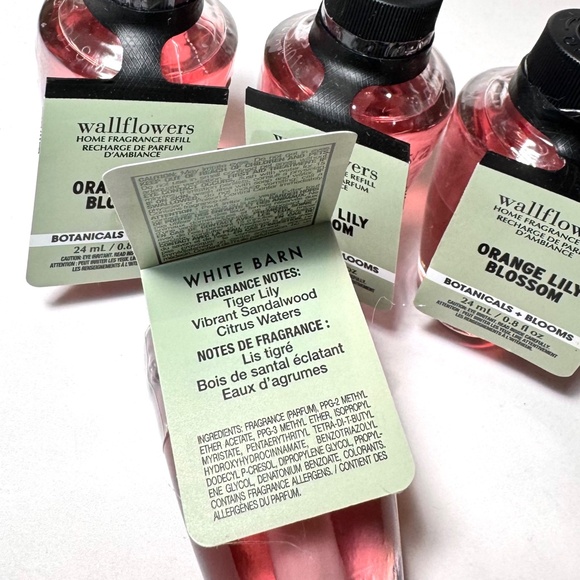 ORANGE LILY BLOSSOM Wallflowers - Picture 2 of 2